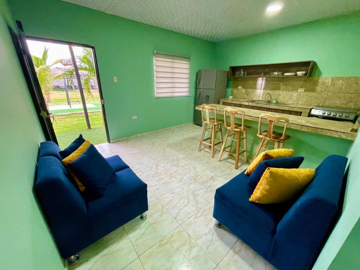מלון פלאיאס Hostal Tropicoco מראה חיצוני תמונה