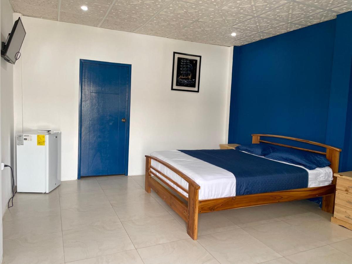 מלון פלאיאס Hostal Tropicoco מראה חיצוני תמונה